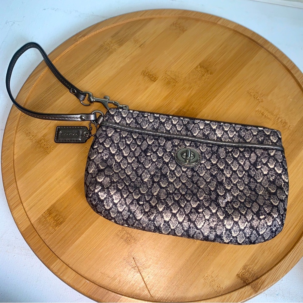 Coach Snakeskin Wristlet Mini Purse Bag Wallet 5”x7.5” Gunmetal